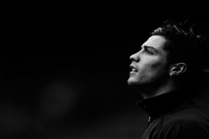 开云体育下载-火箭压制马刺，西亚卡姆在西甲国家德比接管比赛，体育世界的平行叙事